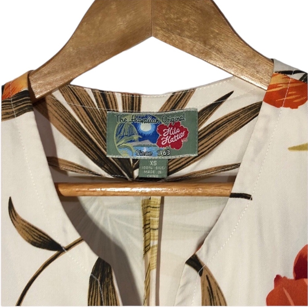 The Hawaiian Original Hilo Hattie Womens Silk Sleeveless Floral Shirt - Picture 4 of 4